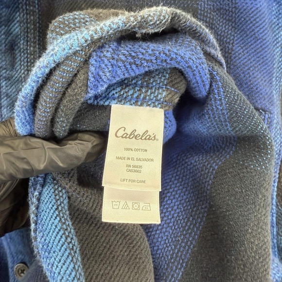 Cabela's Shirt Mens Medium Blue Black Plaid Flannel Long Sleeve Button Front - Picture 7 of 11